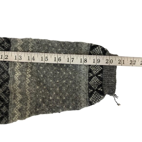 NWB Casuals Women's Vintage Wool Sweater - Picture 5 of 6